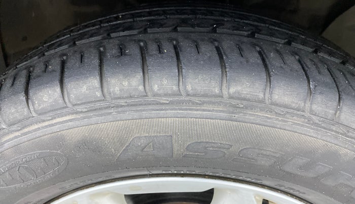 2016 Hyundai Creta 1.6 SX PLUS PETROL, Petrol, Manual, 46,122 km, Right Front Tyre Tread