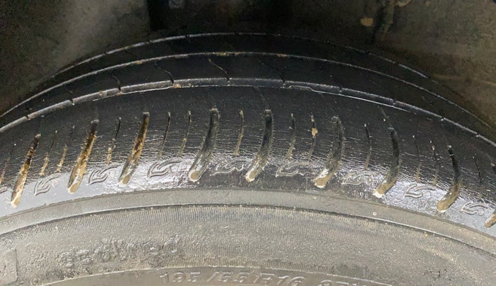 2021 Tata ALTROZ XZ PETROL, Petrol, Manual, 38,054 km, Right Rear Tyre Tread