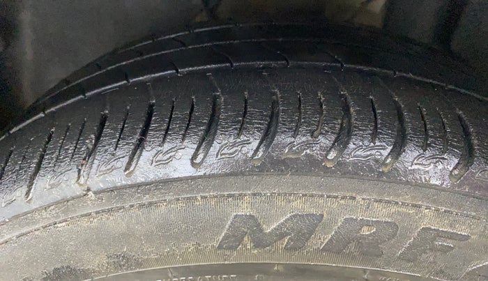 2021 Tata ALTROZ XZ PETROL, Petrol, Manual, 38,054 km, Left Front Tyre Tread