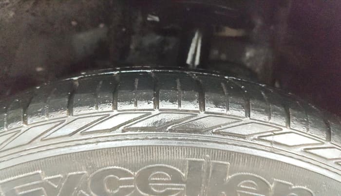 2018 Tata NEXON XMA PETROL, Petrol, Automatic, 38,696 km, Left Front Tyre Tread