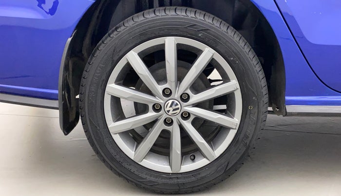 2019 Volkswagen Vento HIGHLINE PLUS 1.2 AT 16 ALLOY, Petrol, Automatic, 59,026 km, Right Rear Wheel