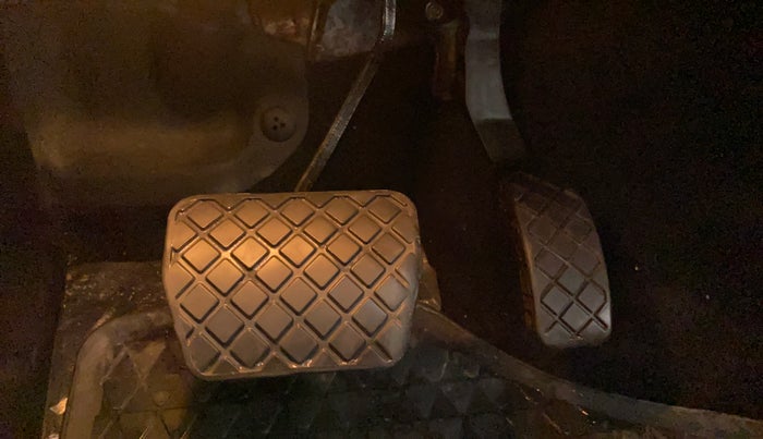 2019 Volkswagen Vento HIGHLINE PLUS 1.2 AT 16 ALLOY, Petrol, Automatic, 59,026 km, Pedals