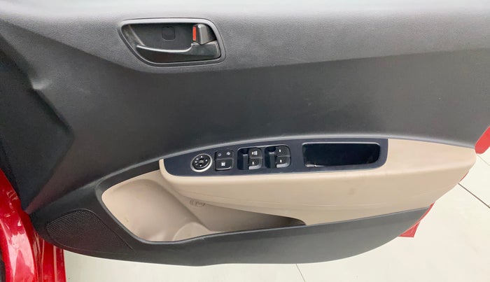 2017 Hyundai Grand i10 MAGNA 1.2 KAPPA VTVT, Petrol, Manual, 15,492 km, Driver Side Door Panels Control