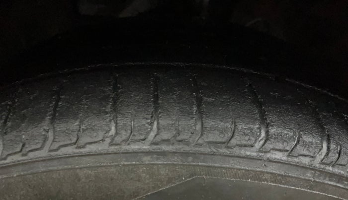 2021 Hyundai VENUE SX PLUS 1.0 TURBO DCT, Petrol, Automatic, 66,442 km, Left Front Tyre Tread