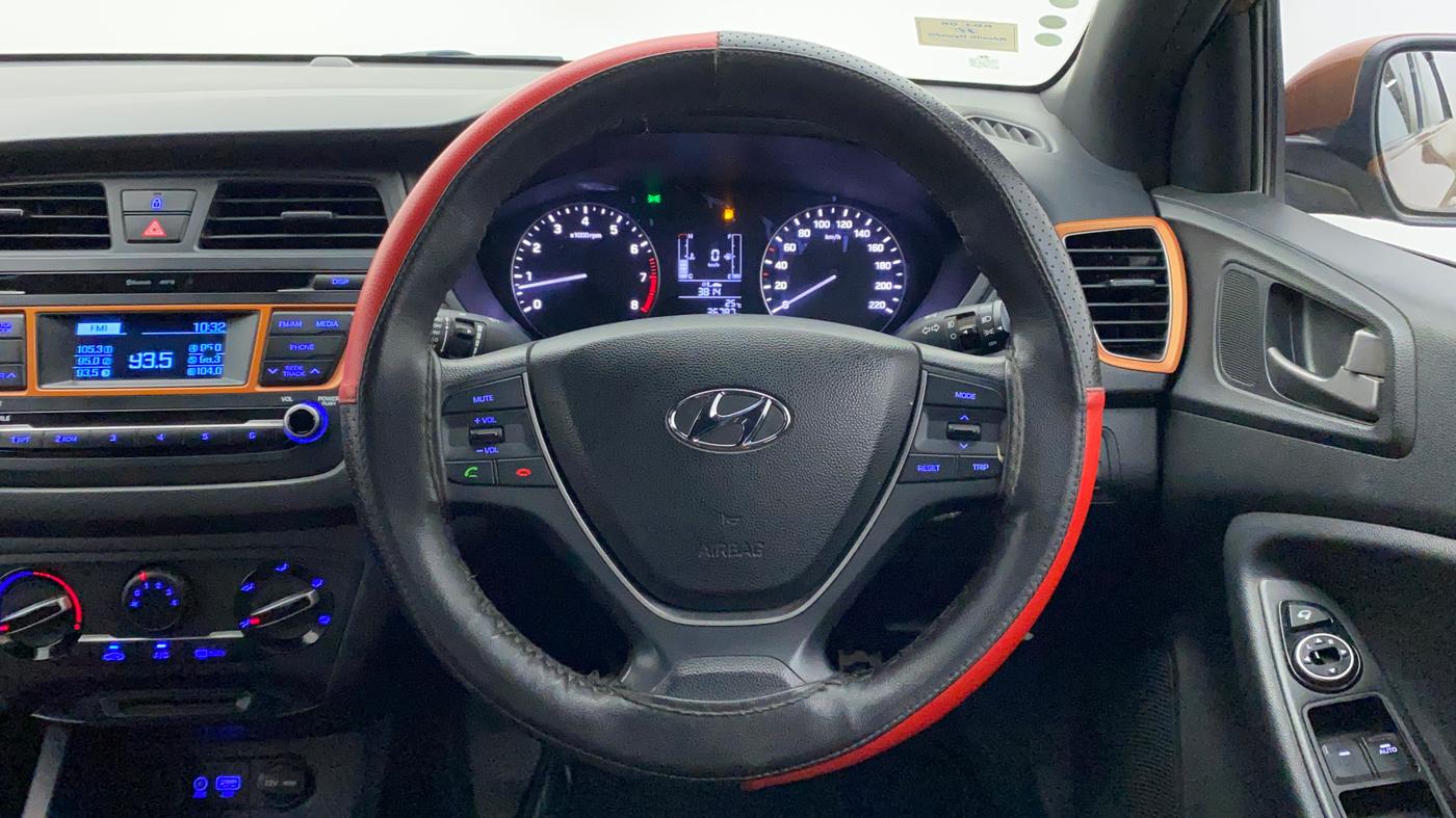 2017 Hyundai i20 Active 1.2 S, Petrol, Manual, 36,787 km, Steering Wheel Close Up
