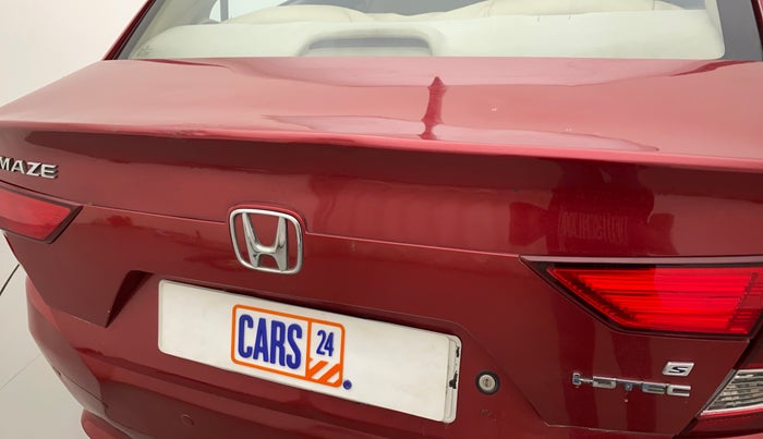 2018 Honda Amaze 1.5L I-DTEC S, Diesel, Manual, 1,17,185 km, Dicky (Boot door) - Slightly dented