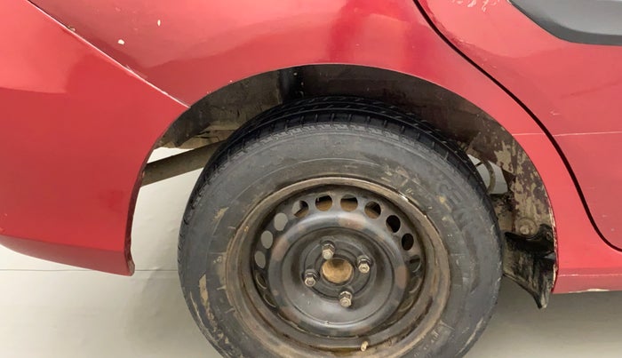2018 Honda Amaze 1.5L I-DTEC S, Diesel, Manual, 1,17,185 km, Right quarter panel - Lining has minor damage