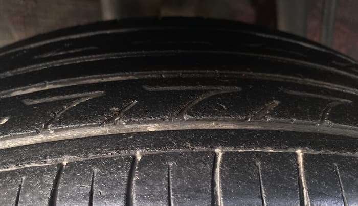 2019 Renault Kwid RXT 1.0 (O), CNG, Manual, 1,35,268 km, Right Rear Tyre Tread