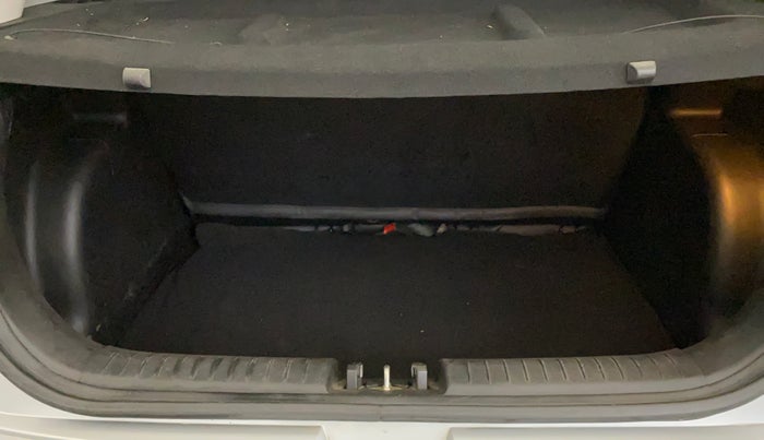 2021 Hyundai VENUE S+ 1.2, Petrol, Manual, 22,786 km, Boot Inside