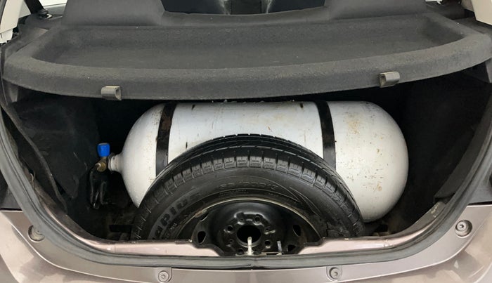 2019 Tata Tiago XZA PETROL, CNG, Automatic, 93,266 km, Boot Inside