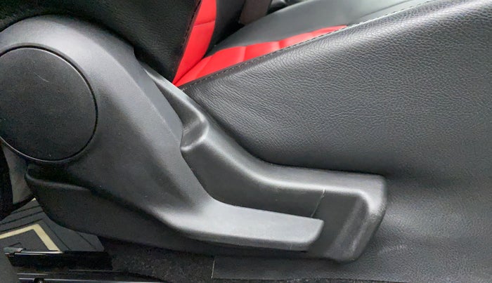2020 Maruti IGNIS ZETA 1.2 K12, Petrol, Manual, 20,942 km, Driver Side Adjustment Panel