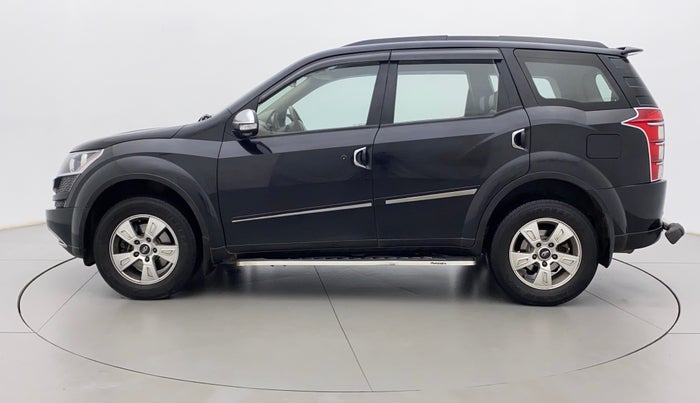 2015 Mahindra XUV500 W8, Diesel, Manual, 95,340 km, Left Side