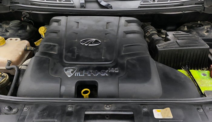 2015 Mahindra XUV500 W8, Diesel, Manual, 95,340 km, Open Bonet