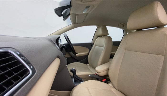 2016 Volkswagen Vento HIGHLINE 1.5 AT, Diesel, Automatic, 1,02,155 km, Right Side Front Door Cabin