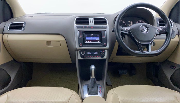 2016 Volkswagen Vento HIGHLINE 1.5 AT, Diesel, Automatic, 1,02,155 km, Dashboard