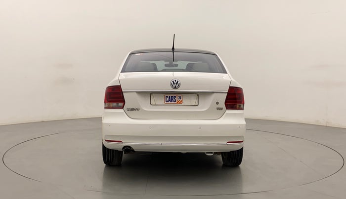 2016 Volkswagen Vento HIGHLINE 1.5 AT, Diesel, Automatic, 1,02,155 km, Back/Rear