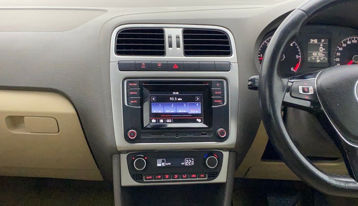 2016 Volkswagen Vento HIGHLINE 1.5 AT, Diesel, Automatic, 1,02,155 km, Air Conditioner