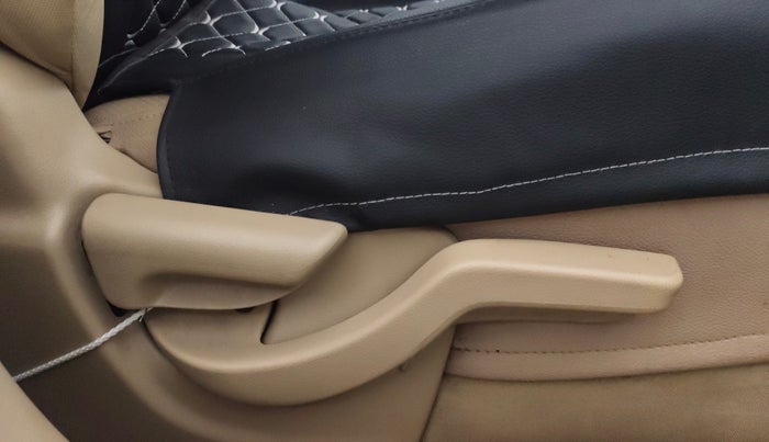 2013 Honda Amaze 1.2L I-VTEC S, Petrol, Manual, 1,22,458 km, Driver Side Adjustment Panel