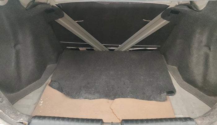 2013 Honda Amaze 1.2L I-VTEC S, Petrol, Manual, 1,22,458 km, Boot Inside