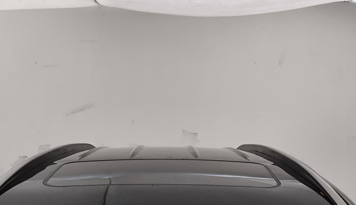 2018 Mahindra XUV500 W11, Diesel, Manual, 68,288 km, Moonroof/ Sunroof