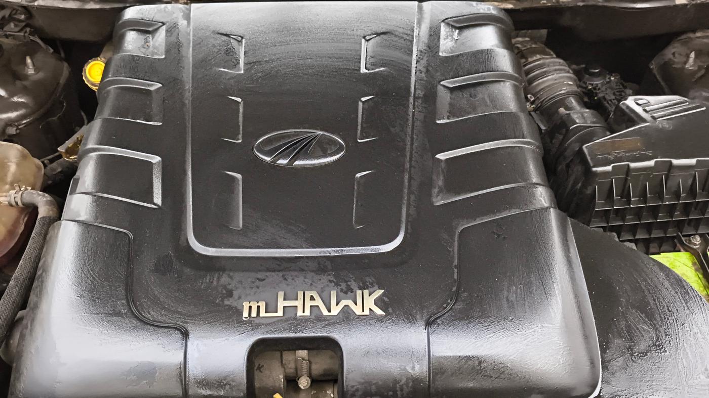 2018 Mahindra XUV500 W11, Diesel, Manual, 68,288 km, Engine View