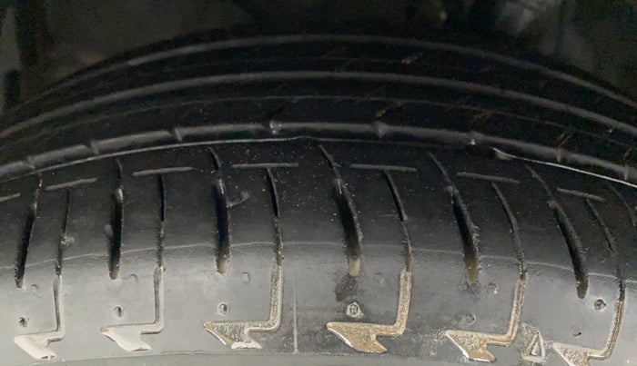 2016 Honda City 1.5L I-VTEC VX, CNG, Manual, 53,996 km, Left Front Tyre Tread
