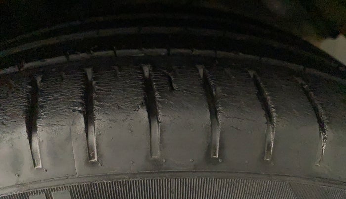 2020 Toyota Glanza V CVT, Petrol, Automatic, 57,023 km, Left Rear Tyre Tread