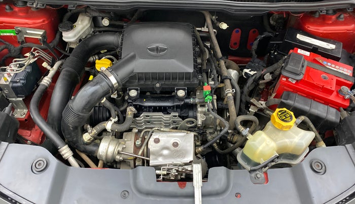 2018 Tata NEXON XZ+ 1.2 DUAL TONE, Petrol, Manual, 21,128 km, Open Bonet
