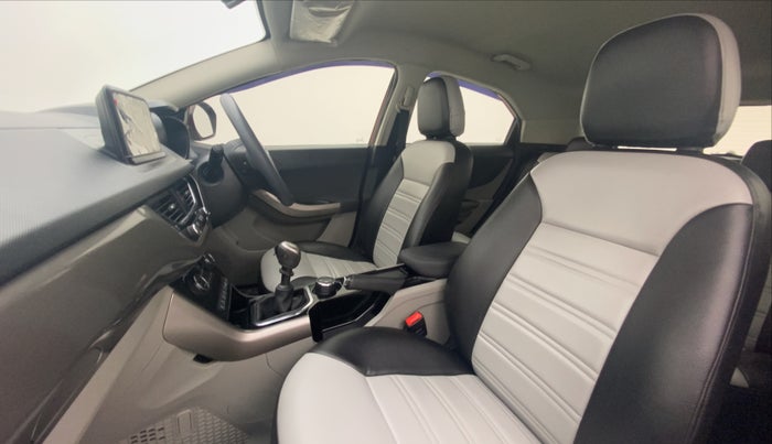 2018 Tata NEXON XZ+ 1.2 DUAL TONE, Petrol, Manual, 21,128 km, Right Side Front Door Cabin
