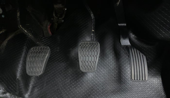 2018 Tata NEXON XZ+ 1.2 DUAL TONE, Petrol, Manual, 21,128 km, Pedals