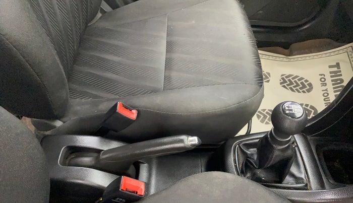 2013 Maruti Swift VXI, Petrol, Manual, 52,733 km, Gear Lever