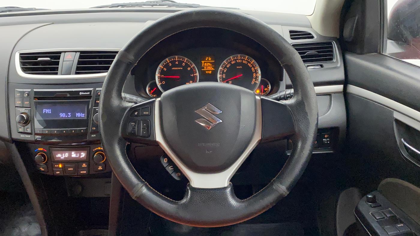 2017 Maruti Swift ZXI, Petrol, Manual, 91,546 km, Steering Wheel Close Up