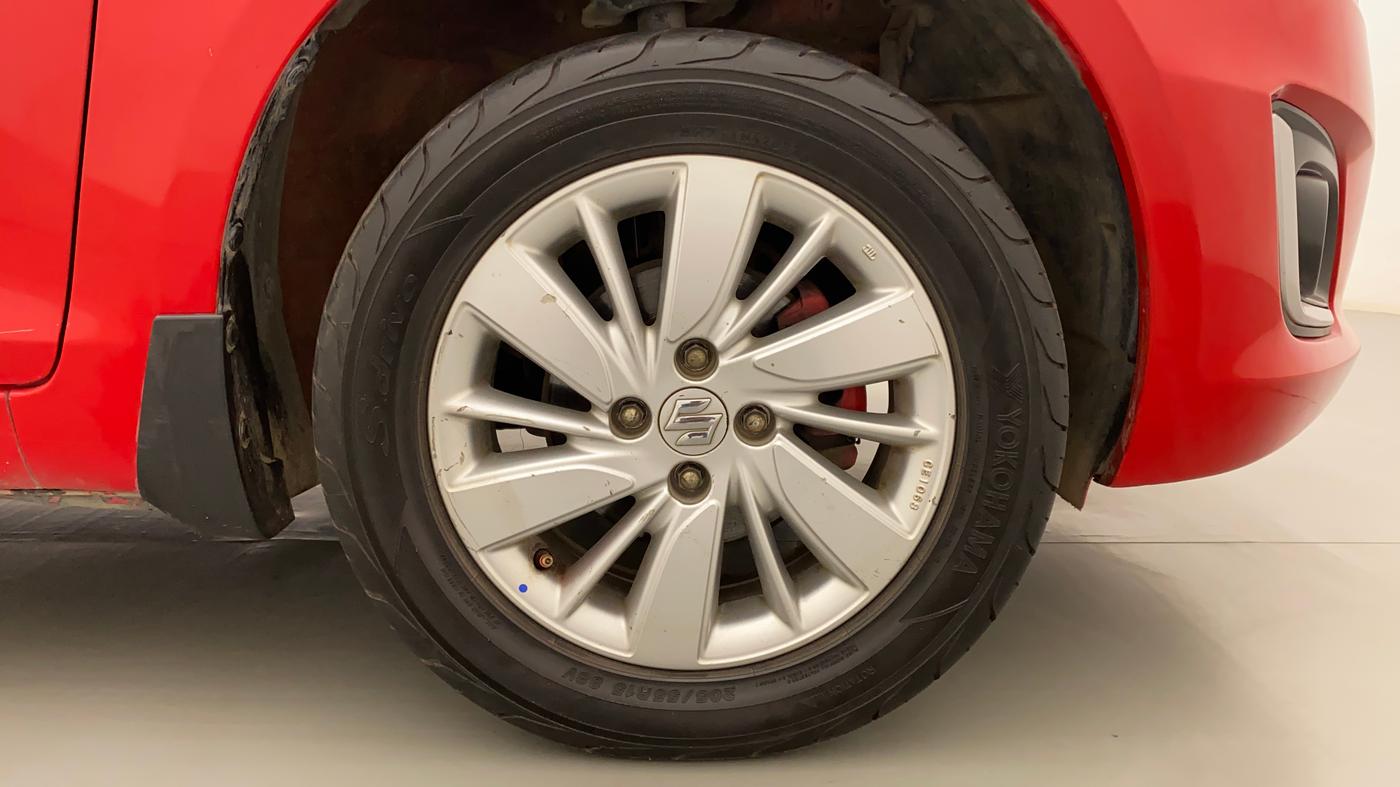 2017 Maruti Swift ZXI, Petrol, Manual, 91,546 km, Right Front Wheel
