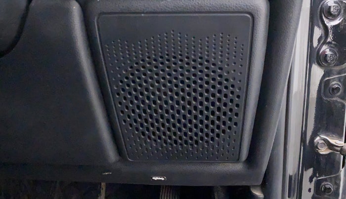 2021 Mahindra Thar LX HT PETROL 4WD MT, Petrol, Manual, 27,763 km, Speaker