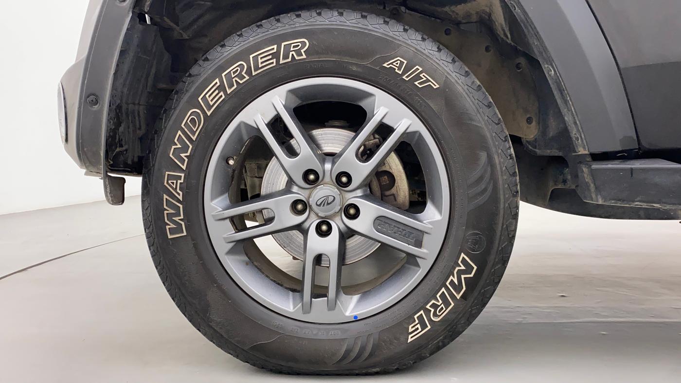 2021 Mahindra Thar LX HT PETROL 4WD MT, Petrol, Manual, 27,763 km, Left Front Wheel
