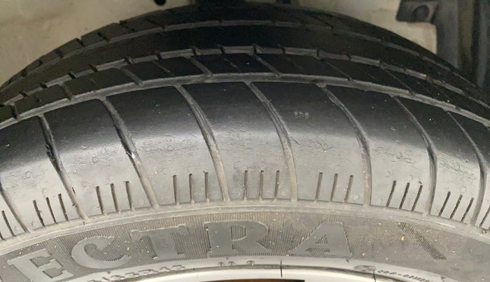 2018 Maruti Ertiga VDI SHVS, Diesel, Manual, 70,534 km, Right Front Tyre Tread