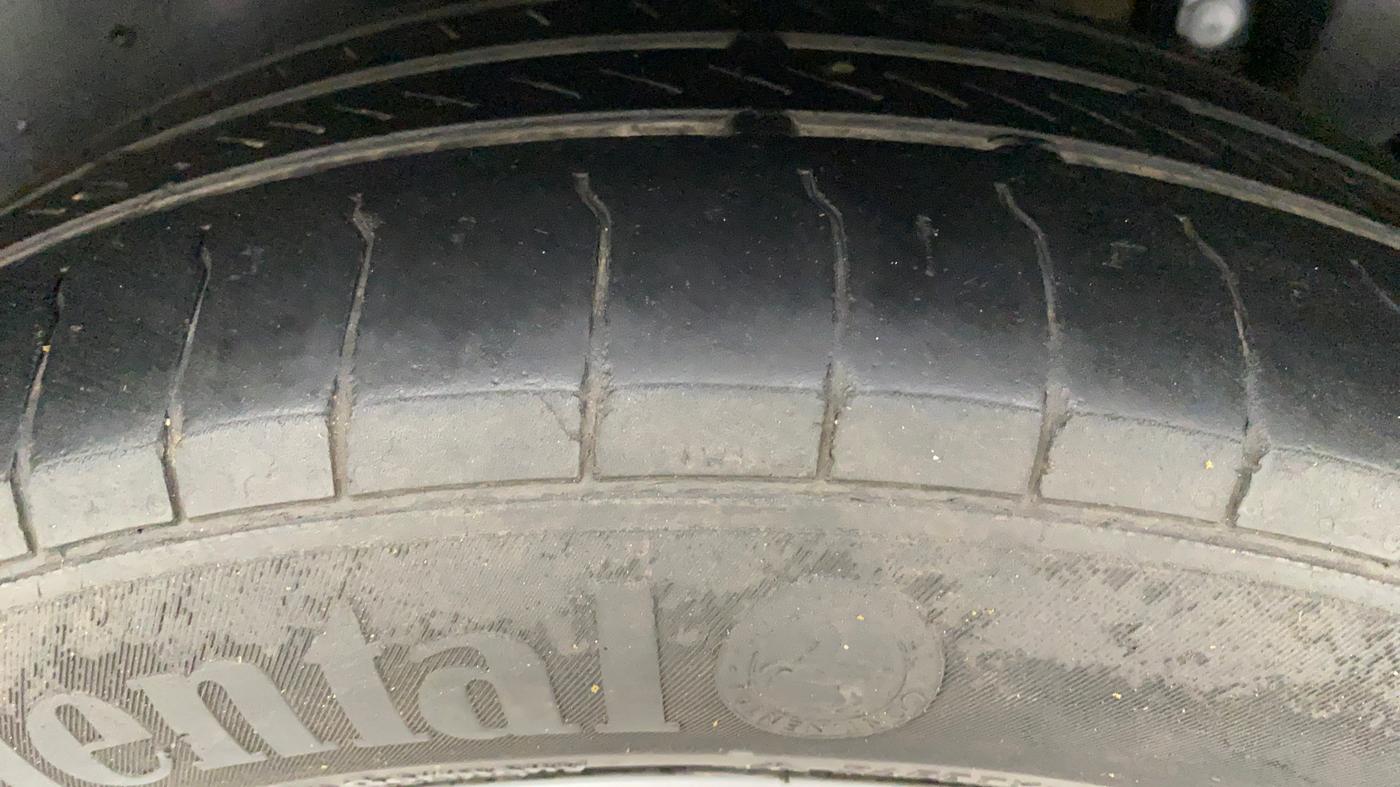 2018 Maruti Ertiga VDI SHVS, Diesel, Manual, 70,534 km, Left Rear Tyre Tread