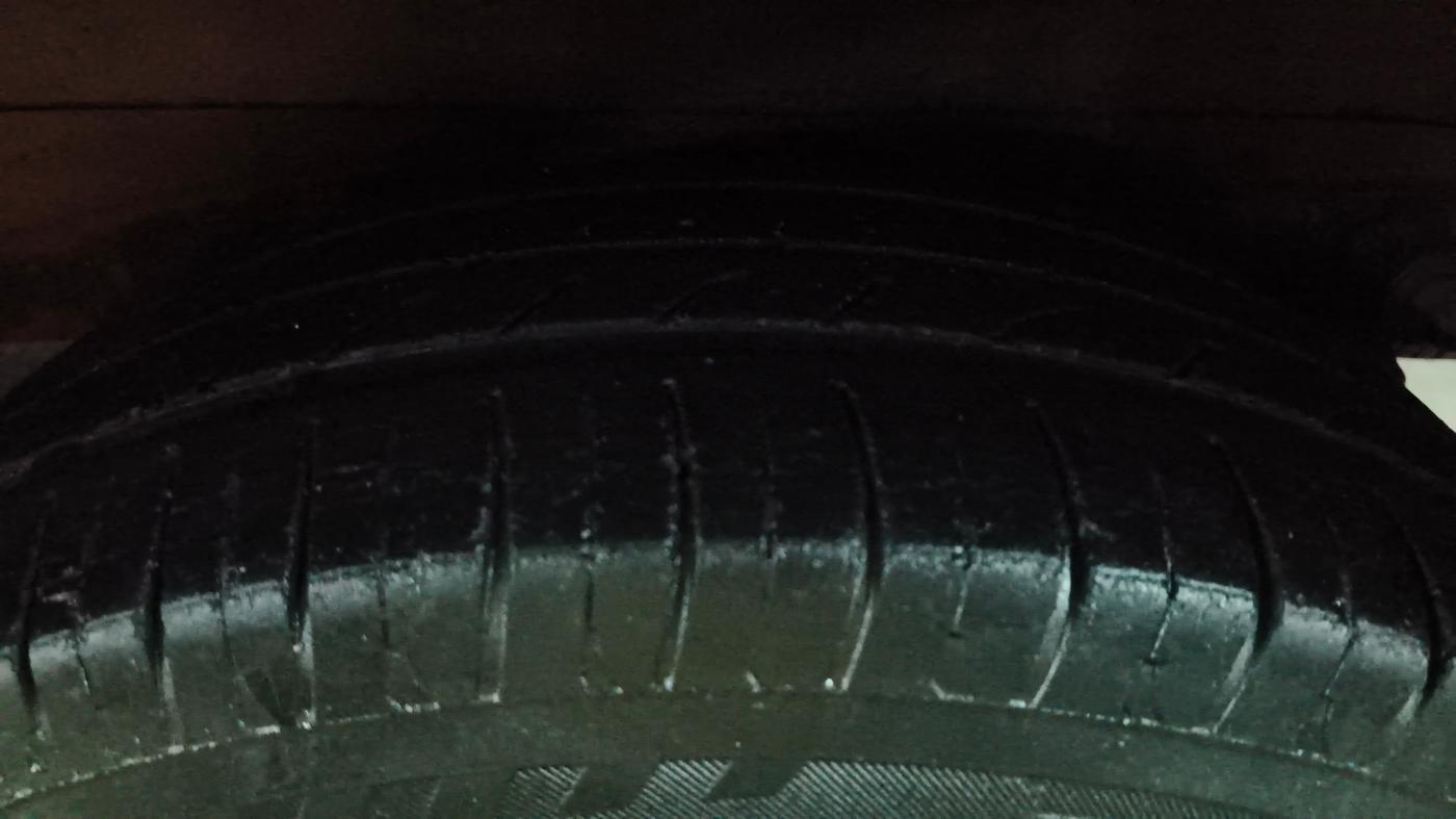 2013 Chevrolet Enjoy 1.3 LS 7 STR, Diesel, Manual, 79,333 km, Left Rear Tyre Tread