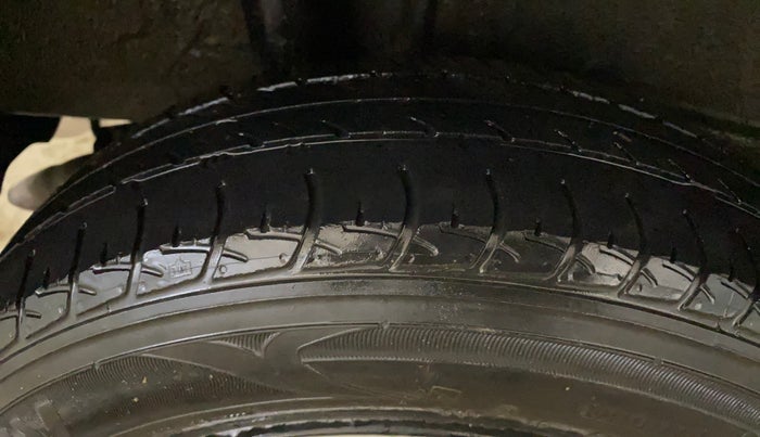 2019 Maruti New Wagon-R VXI (O) 1.2, Petrol, Manual, 74,374 km, Right Rear Tyre Tread