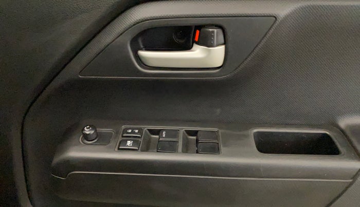 2019 Maruti New Wagon-R VXI (O) 1.2, Petrol, Manual, 74,374 km, Driver Side Door Panels Control