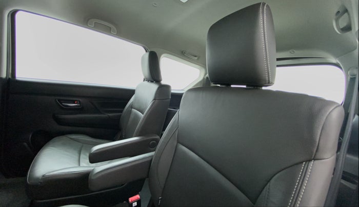 2019 Maruti XL6 ALPHA AT SHVS, Petrol, Automatic, 15,868 km, Right Side Door Cabin View