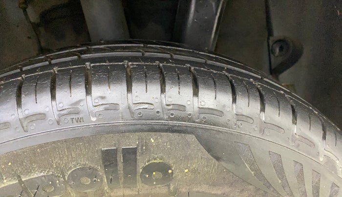 2021 Hyundai GRAND I10 NIOS SPORTZ AMT 1.2 KAPPA VTVT, Petrol, Automatic, 19,605 km, Left Rear Tyre Tread