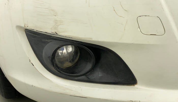 2014 Maruti Swift LDI, Diesel, Manual, 1,14,982 km, Right fog light - Not working