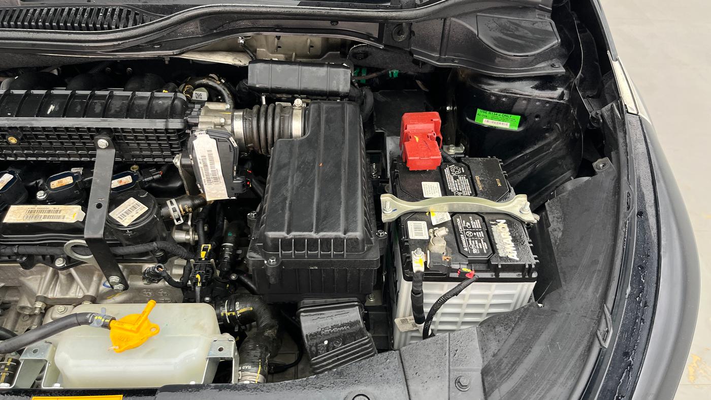 2025 Tata ALTROZ XZA Plus (S) Lux Dark Edition, Petrol, Automatic, 8,019 km, Engine View - Left