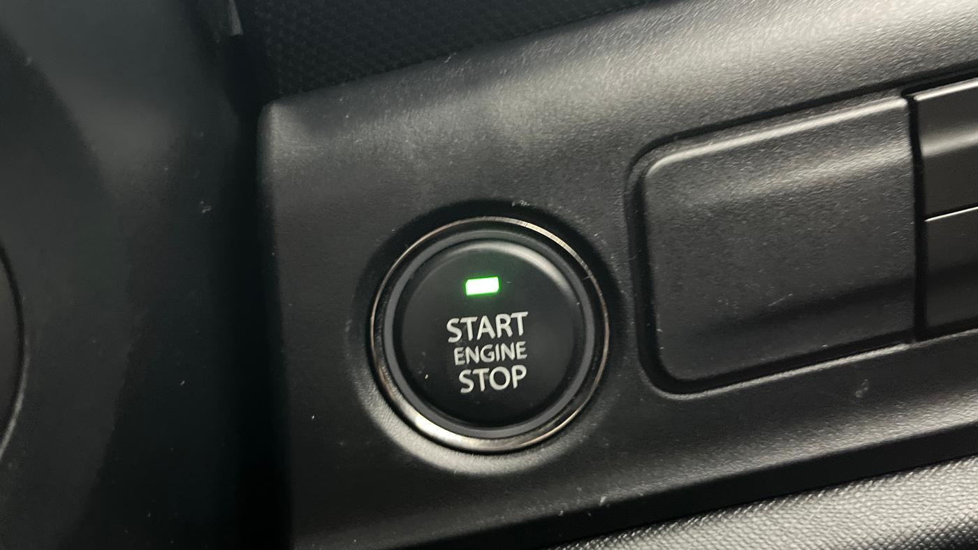 2025 Tata ALTROZ XZA Plus (S) Lux Dark Edition, Petrol, Automatic, 8,019 km, Keyless Start/ Stop Button