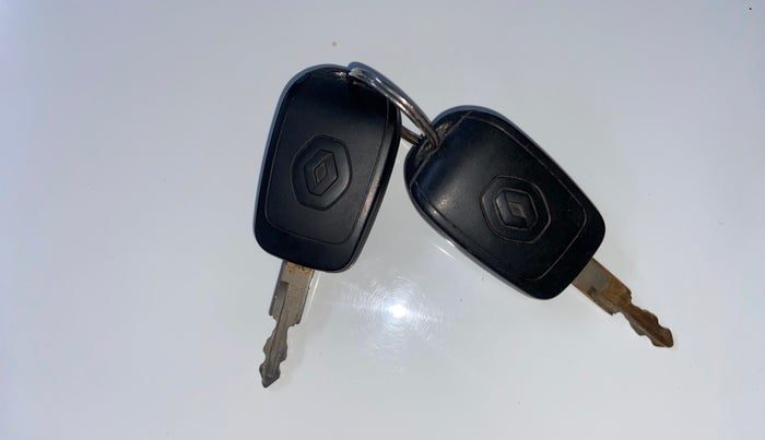 2016 Renault Kwid RXT 1.0 AMT, Petrol, Automatic, 94,221 km, Key Close Up