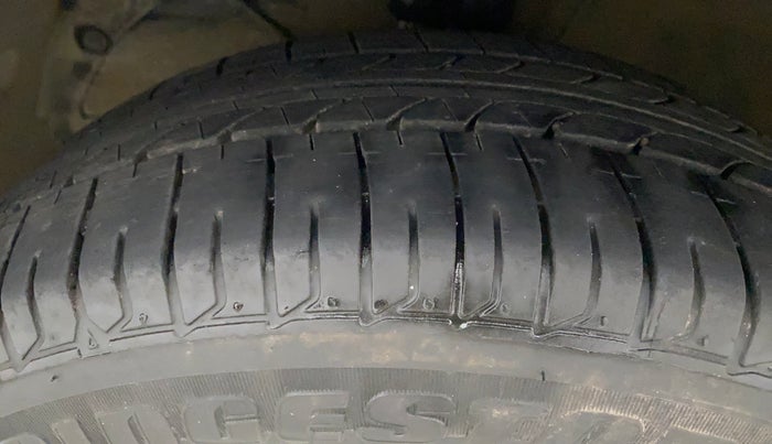 2017 Maruti Baleno DELTA CVT PETROL 1.2, Petrol, Automatic, 49,352 km, Left Front Tyre Tread