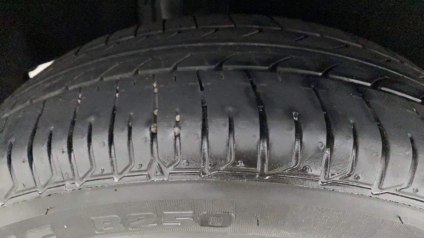 2017 Maruti Baleno DELTA CVT PETROL 1.2, Petrol, Automatic, 49,352 km, Right Rear Tyre Tread