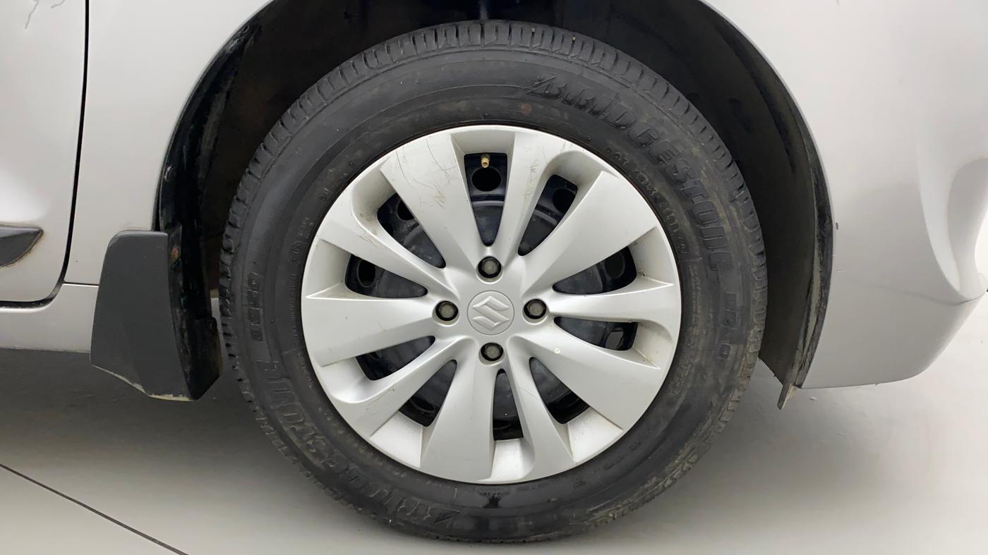 2017 Maruti Baleno DELTA CVT PETROL 1.2, Petrol, Automatic, 49,352 km, Right Front Wheel