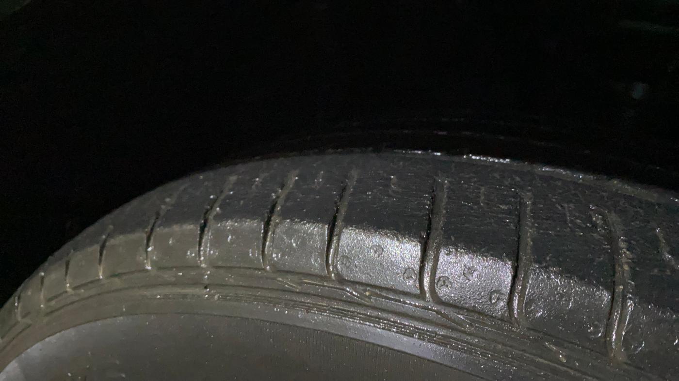 2016 Hyundai Creta SX PLUS 1.6 PETROL, Petrol, Manual, 61,854 km, Right Front Tyre Tread